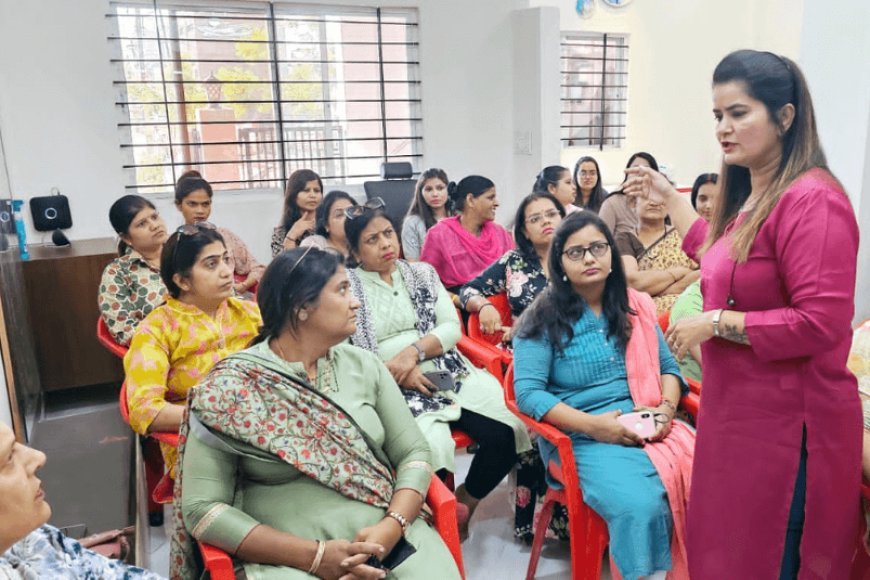 Expert Seema Soni took session on Holi Care | Indore