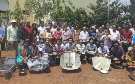 सोलर कुकर पर उंधियू बना कर जिम्मी मगिलिगन की  याद में सोलर फ़ूड फेस्टिवल शुरू किया  