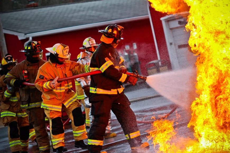 Indore Administration Takes Strong Steps for Fire Safety in Residential and Commercial Buildings