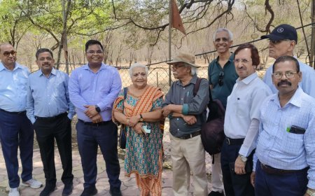Proposal to Develop Polo Ground Area as Nature Park Discussed with Indore Municipal Commissioner