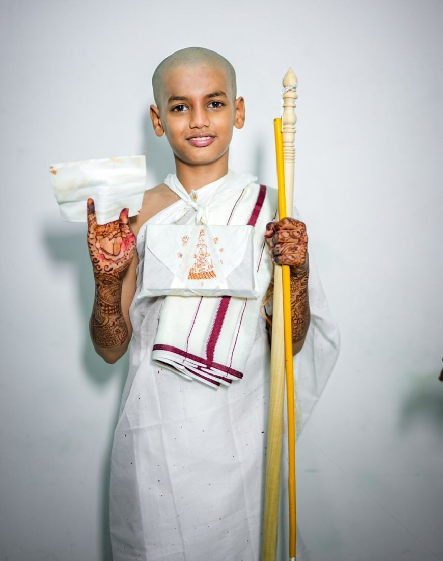 13-Year-Old Jain Monk Sets World Record by Recalling 100 Questions in Mind-Blowing Memory Feat