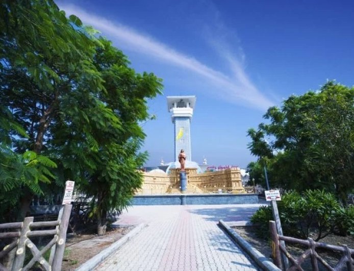 ​Travel Diaries with Tina Khatri: 300TH BIRTH ANNIVERSARY SPECIAL: THE AHILYA LEGACY. Beyond Rajwada, Indore: Finding First Footprints in Chaundi, Maharashtra