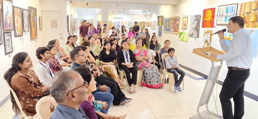 ‘Kala Ke Rang’ Exhibition Concludes in Indore; Artists Gain Insights into Branding and Art Marketing