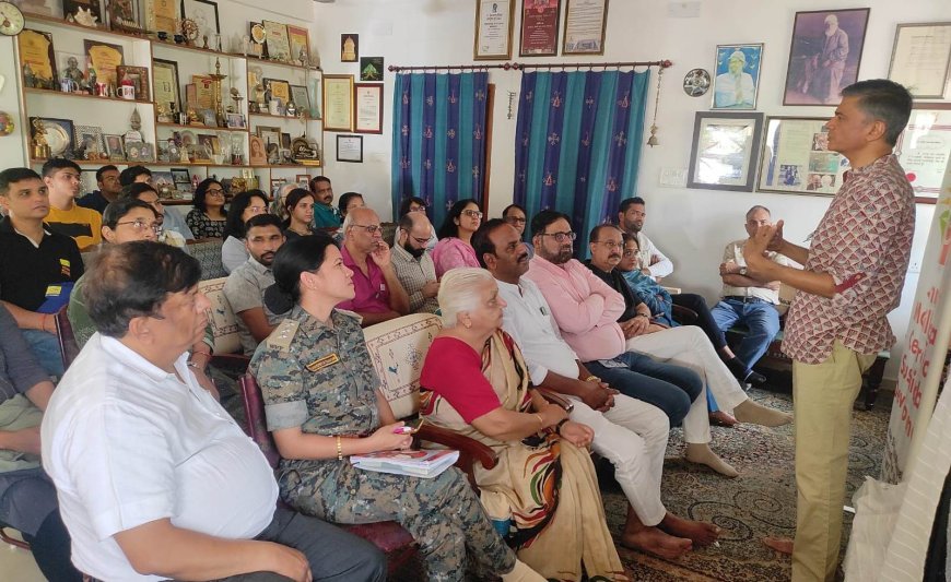 सस्टेनेबल डेवलपमेंट पर, प्रेरणादायी विचारों, अनुभवों और उत्साह भरा सादगीपूर्ण संवाद हुआ